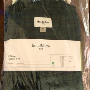 Goodfellow and Co Pajama Set